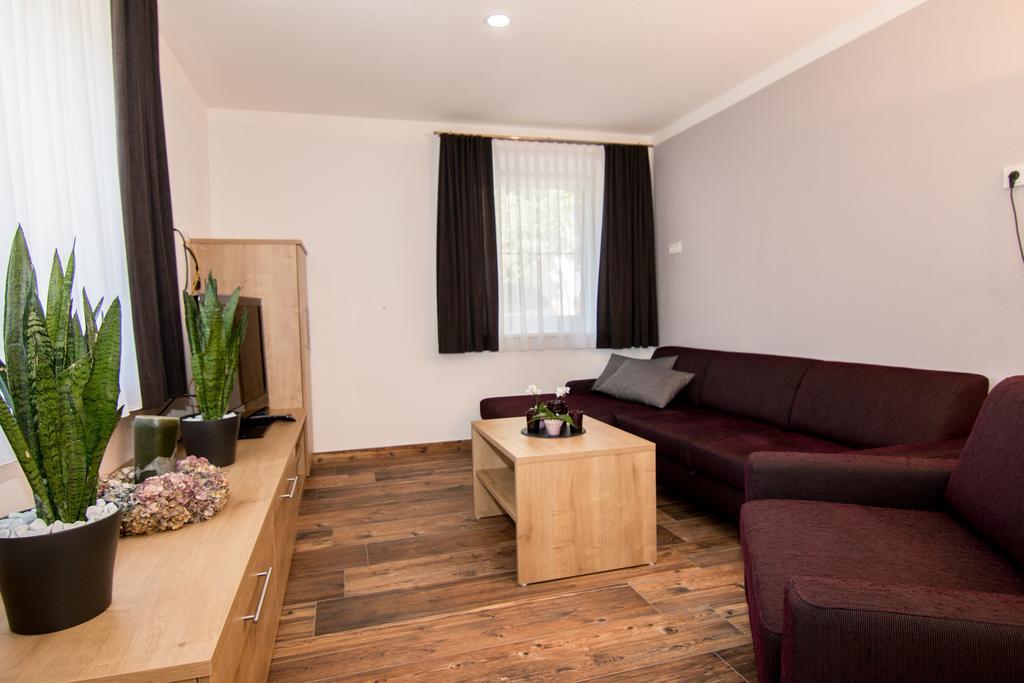 Haus Arnold - Privatzimmer Und Ferienwohnungen Sillian Dış mekan fotoğraf